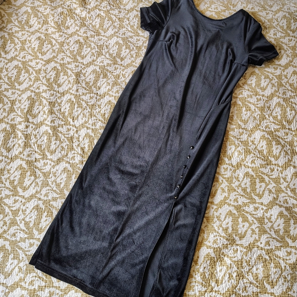 BETSY'S THINGS Vintage Black Velvet Dress